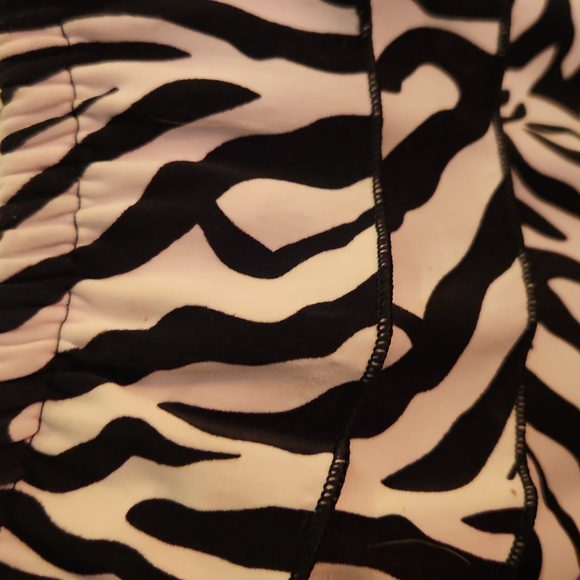 Shirt - Picture 4 of 5